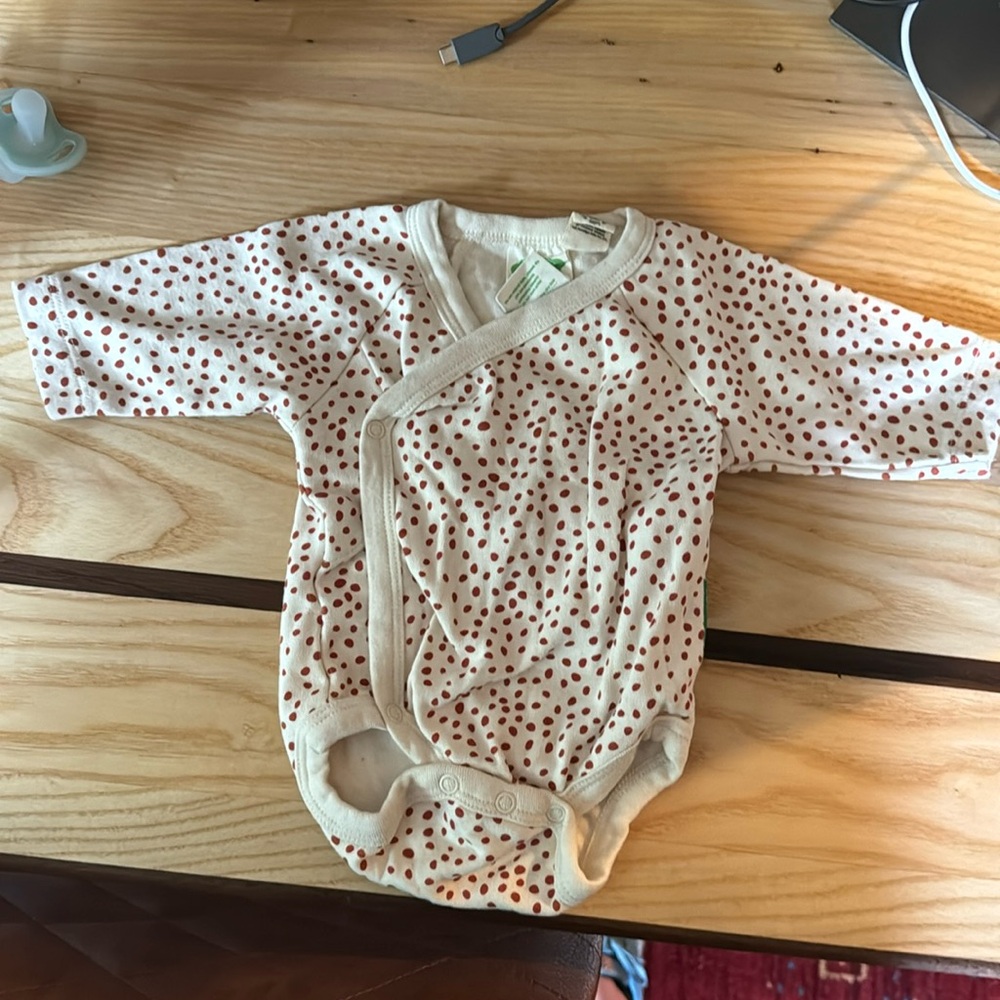 NWOT Parade organic cotton onesie 0-3 months